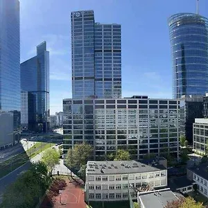 W Centrum Warszawy Z Darmowym Parkingiem Warszawa