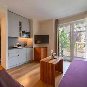 Hotel Pakat, Vienne