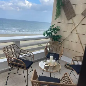 Lazuli Sea View Beachfront Ap 253 Larnaca