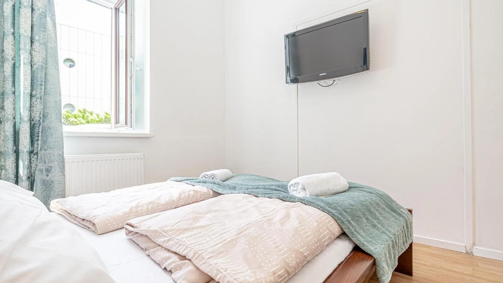 Loevly Shared 6Br With Garden Near Danube & Millenium City Viena Austria