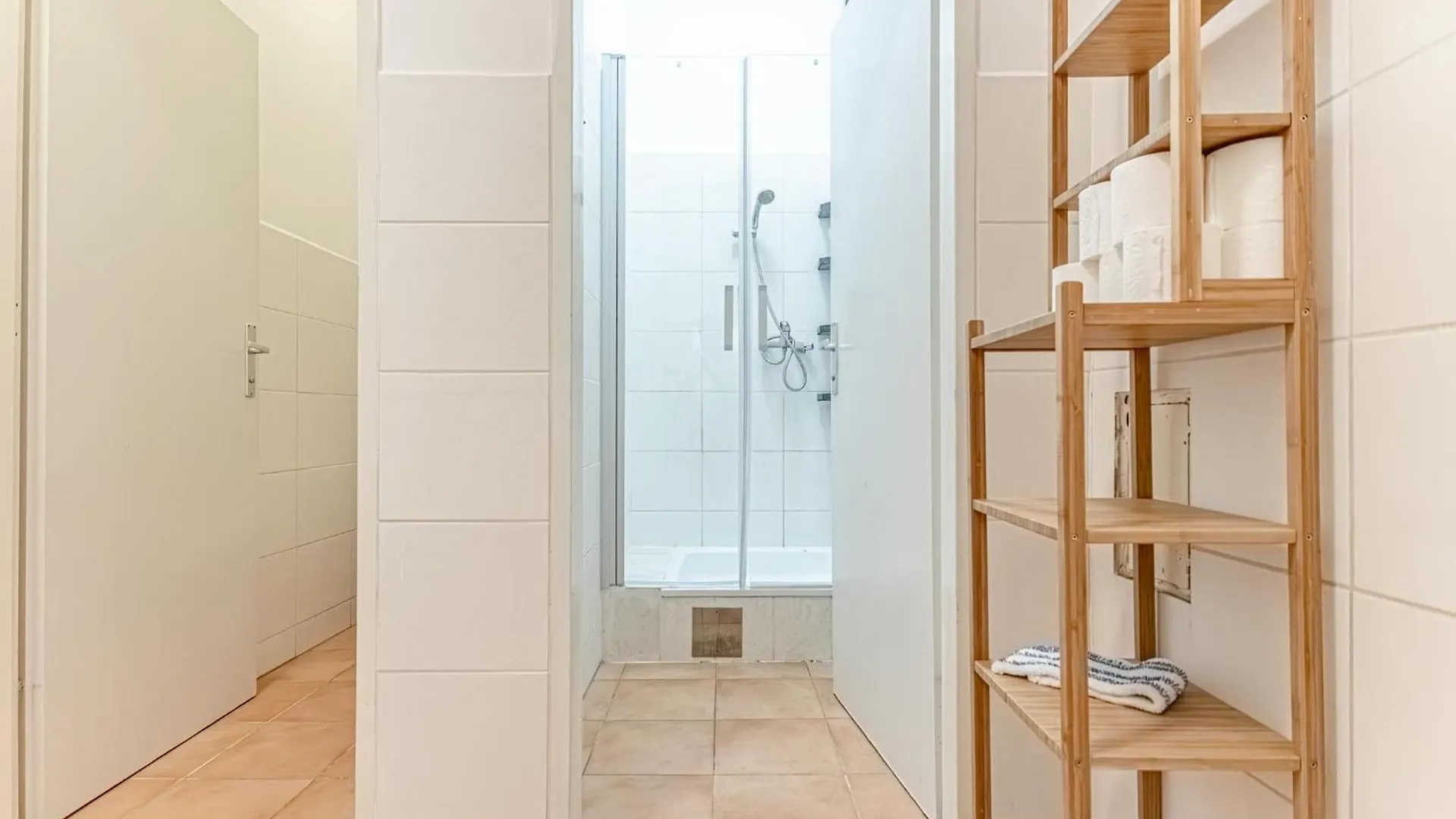 Loevly Shared 6Br With Garden Near Danube & Millenium City Viena Apartamento