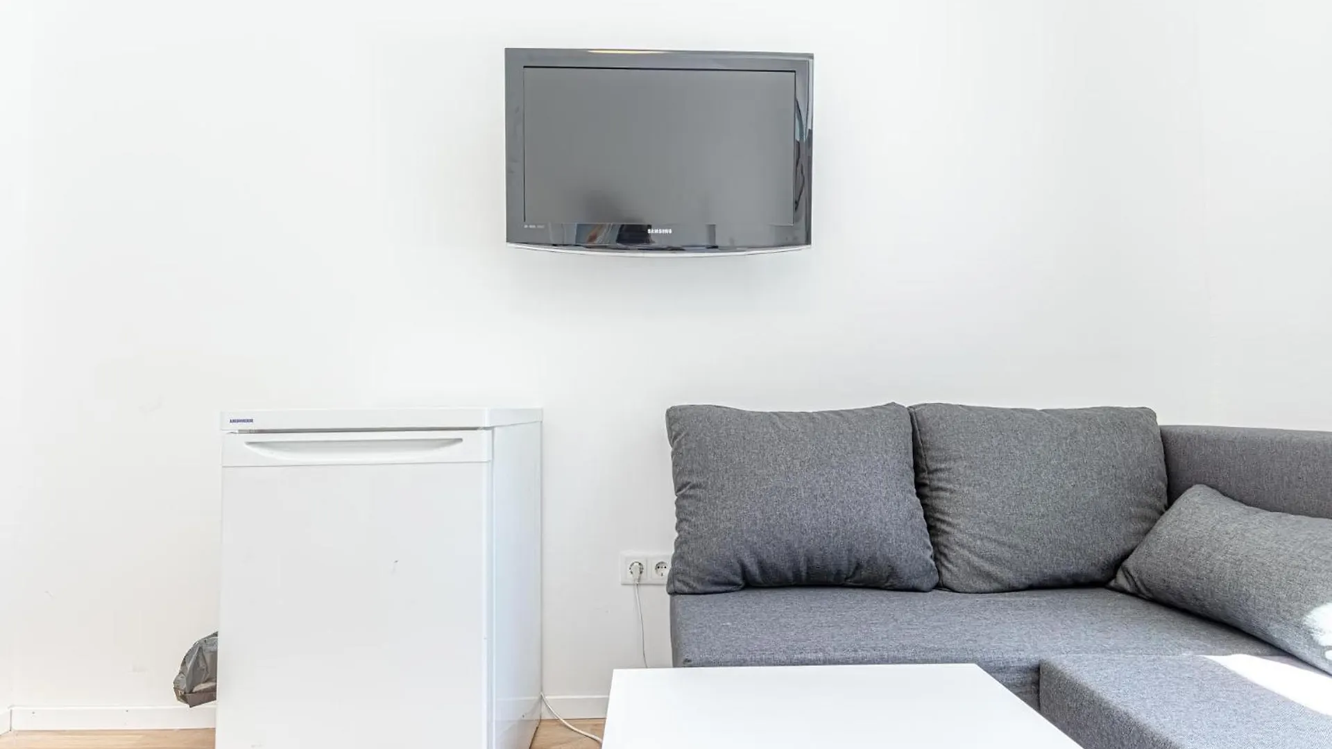 Apartamento Loevly Shared 6Br With Garden Near Danube & Millenium City Viena Austria
