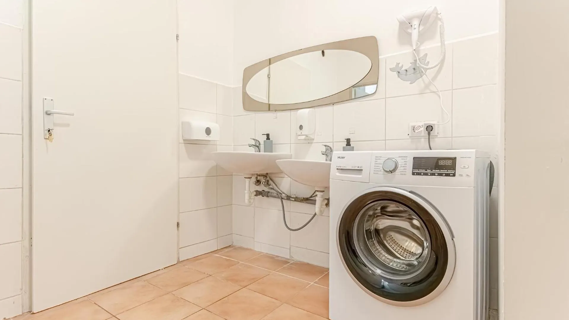 Apartament Loevly Shared 6Br With Garden Near Danube & Millenium City Wiedeń Austria